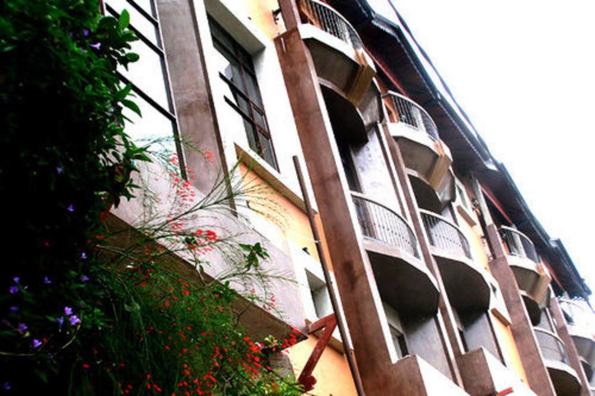 Piumara Residence Канді Екстер'єр фото